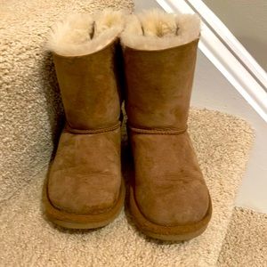 Girls Ugg boot s